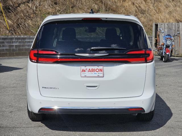 new 2024 Chrysler Pacifica car, priced at $40,315