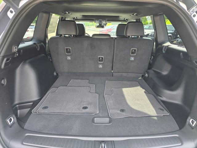 new 2025 Jeep Grand Cherokee car, priced at $39,058