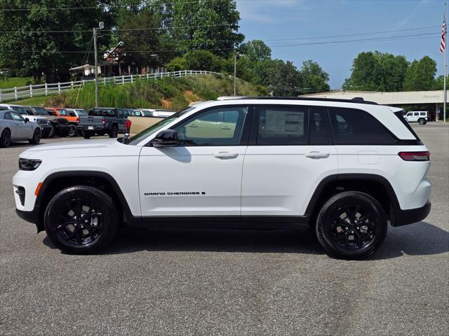 new 2025 Jeep Grand Cherokee car, priced at $39,058