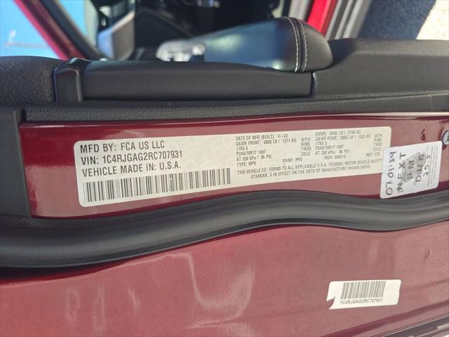 used 2024 Jeep Grand Cherokee car, priced at $27,500
