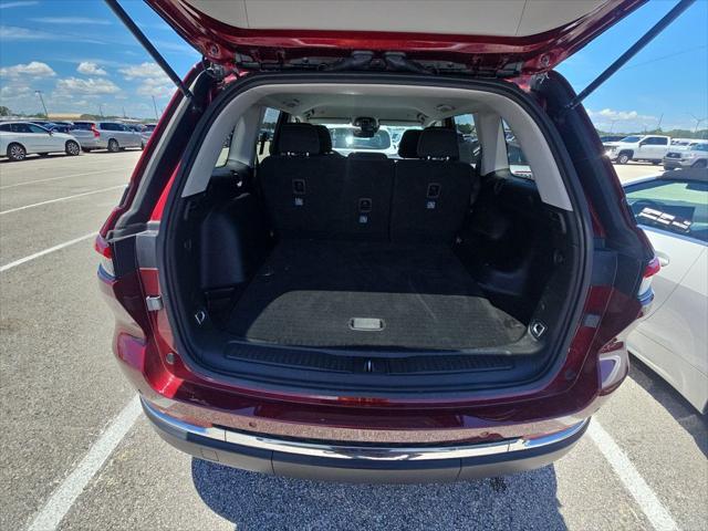 used 2024 Jeep Grand Cherokee car, priced at $27,500