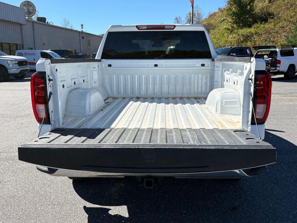 used 2024 GMC Sierra 1500 car, priced at $37,990