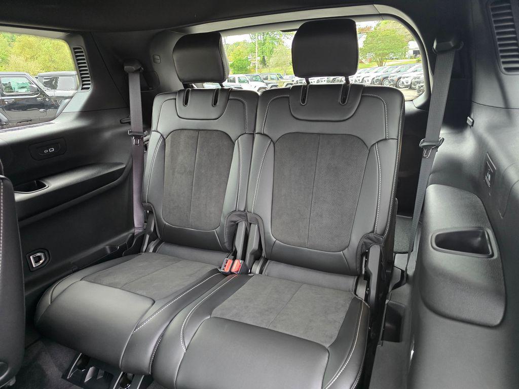 new 2025 Jeep Grand Cherokee L car, priced at $43,563