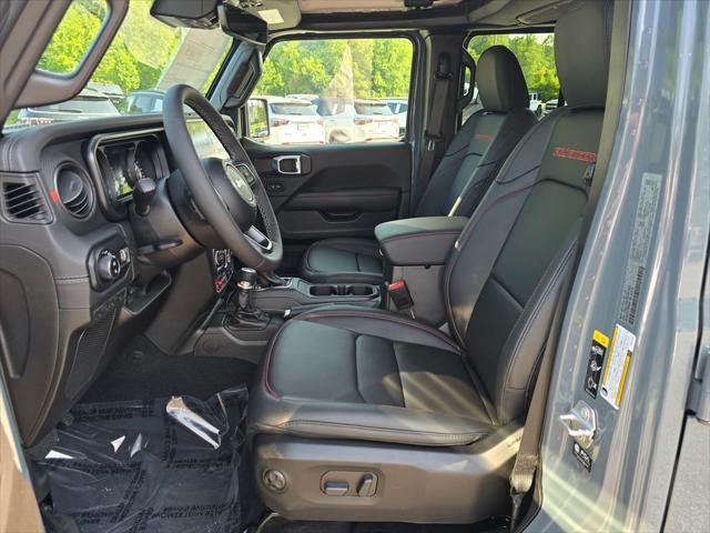 new 2025 Jeep Gladiator car, priced at $54,687