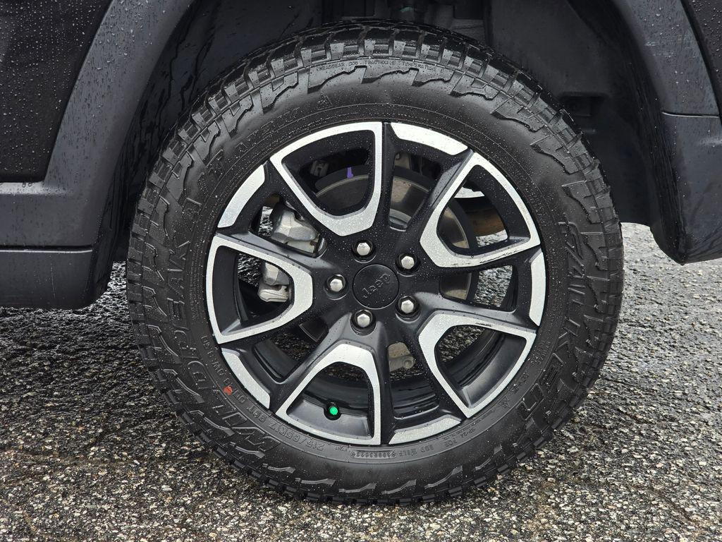 used 2024 Jeep Compass car, priced at $23,232