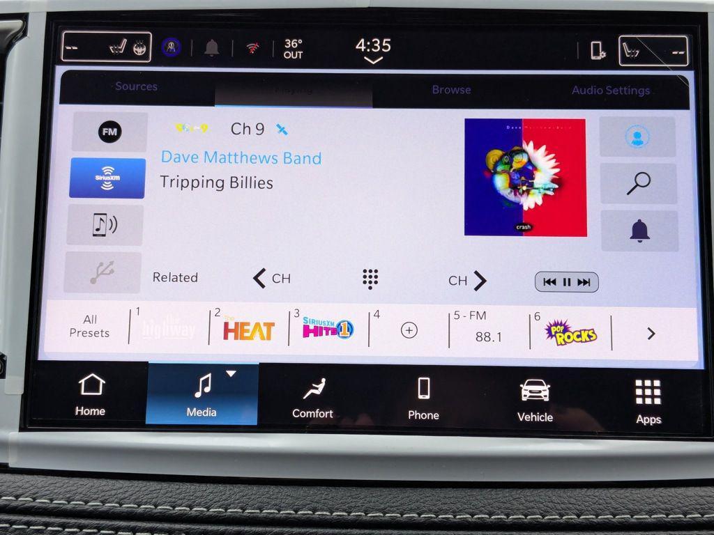 new 2025 Chrysler Pacifica car, priced at $35,996