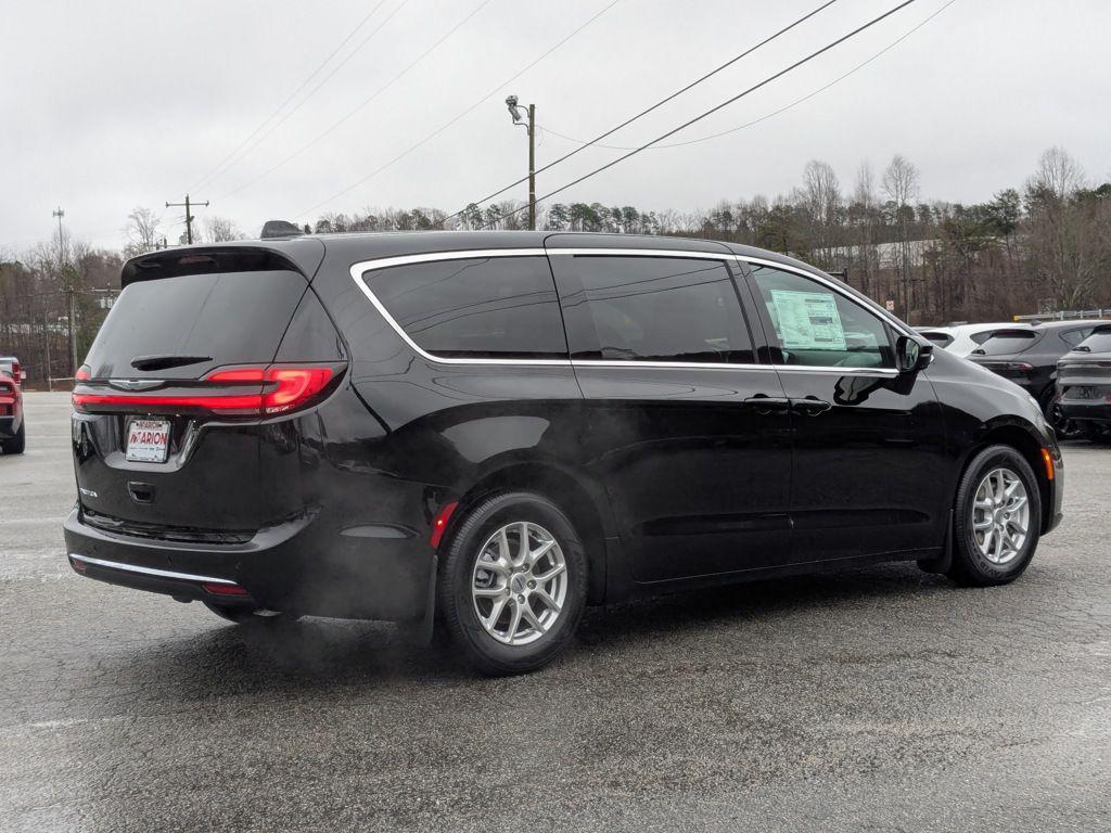 new 2025 Chrysler Pacifica car, priced at $35,996