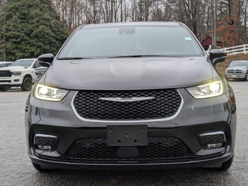 new 2025 Chrysler Pacifica car, priced at $35,996