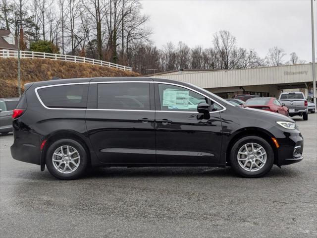 new 2025 Chrysler Pacifica car, priced at $40,907