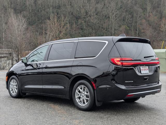 new 2025 Chrysler Pacifica car, priced at $42,600