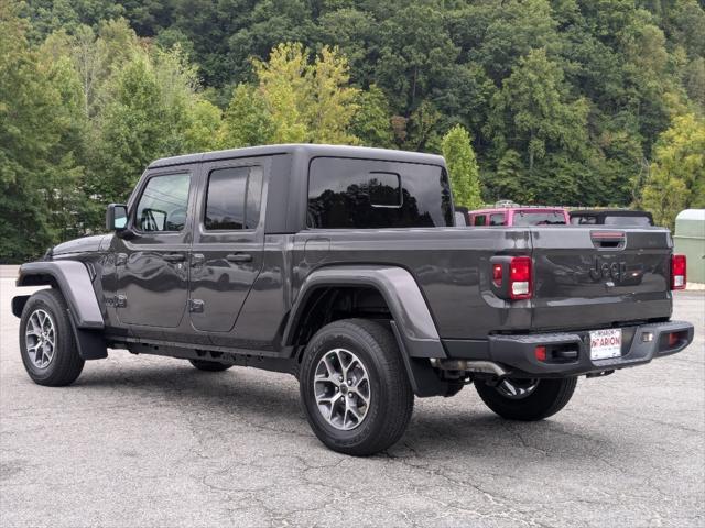 new 2024 Jeep Gladiator car, priced at $39,790