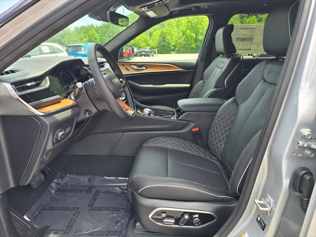 new 2025 Jeep Grand Cherokee car, priced at $60,861