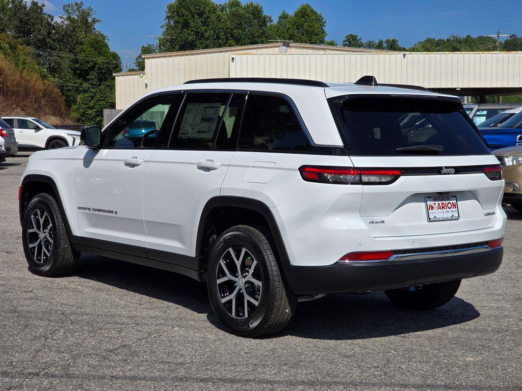 new 2025 Jeep Grand Cherokee car, priced at $39,834