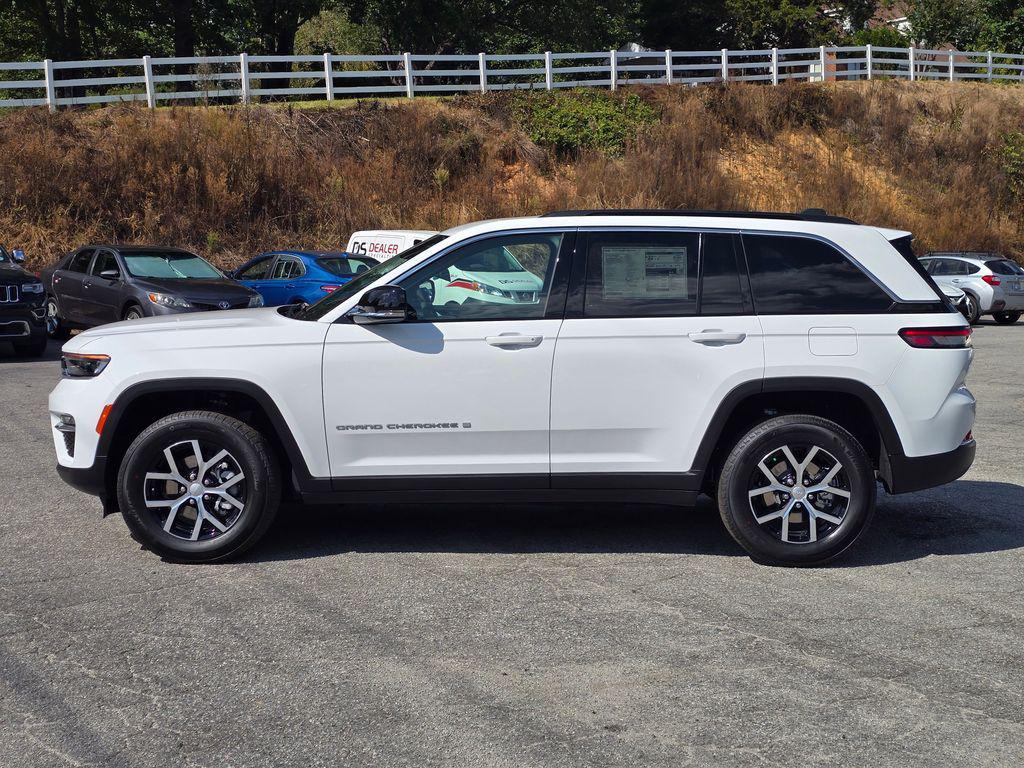new 2025 Jeep Grand Cherokee car, priced at $39,834