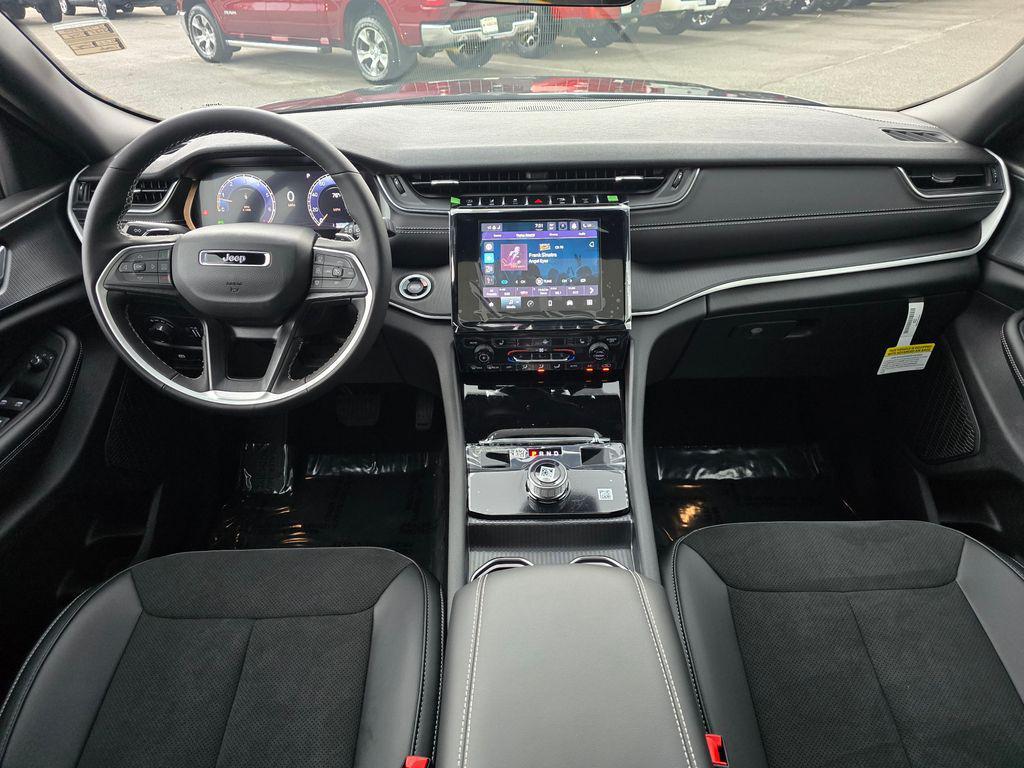 new 2025 Jeep Grand Cherokee L car, priced at $43,499