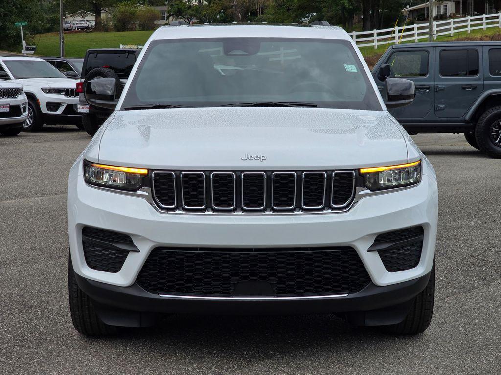 new 2025 Jeep Grand Cherokee car, priced at $36,998