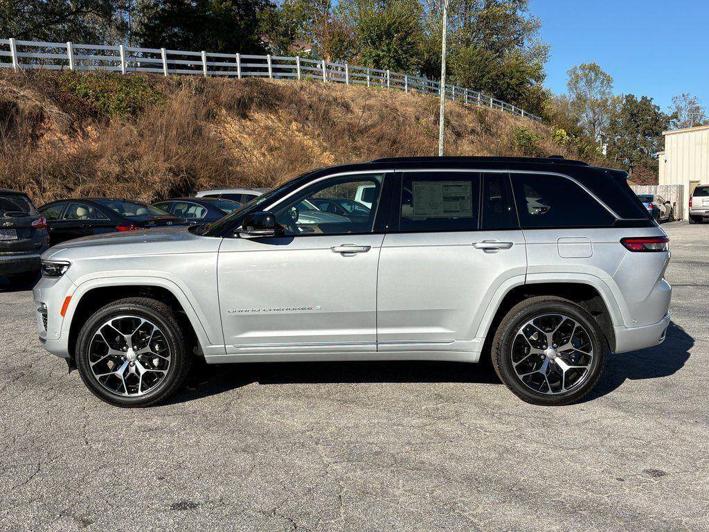 new 2025 Jeep Grand Cherokee car, priced at $59,428