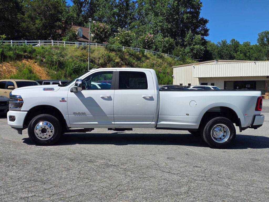 new 2025 Ram 3500 car, priced at $76,642