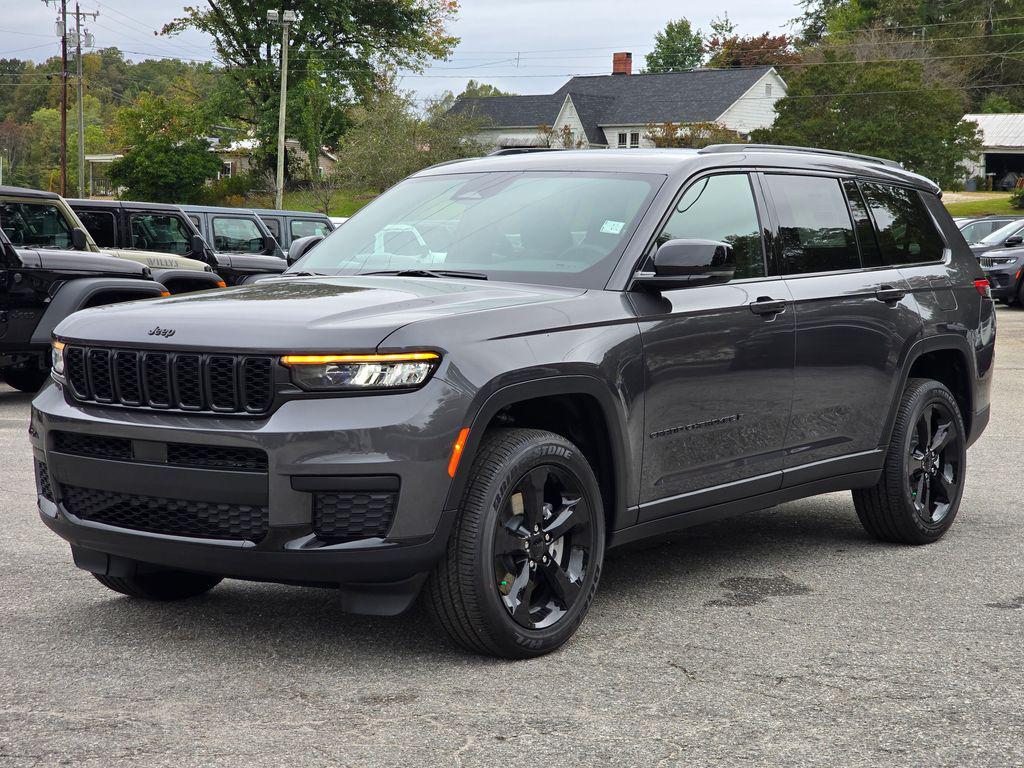 new 2025 Jeep Grand Cherokee L car, priced at $43,563