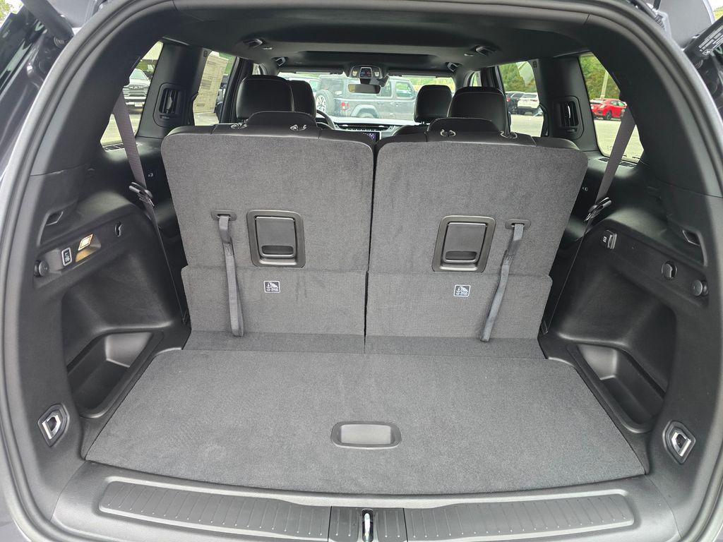 new 2025 Jeep Grand Cherokee L car, priced at $43,563