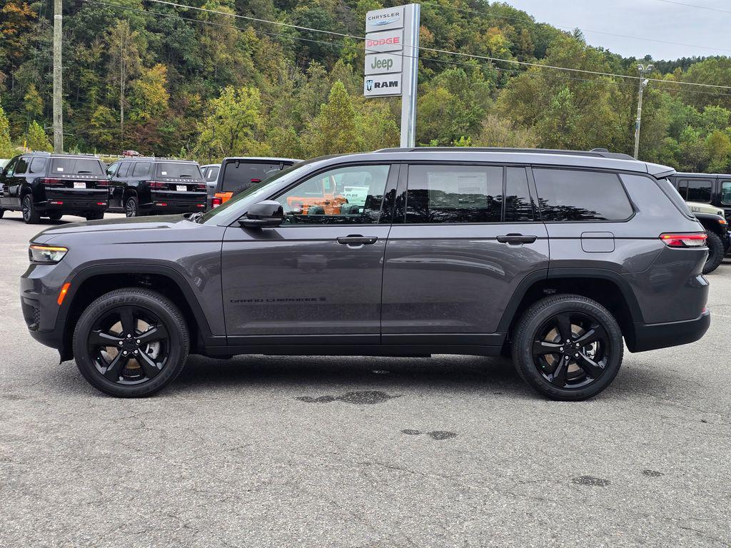 new 2025 Jeep Grand Cherokee L car, priced at $43,563