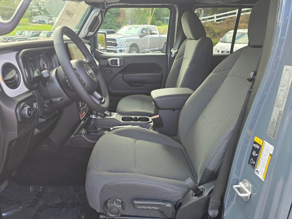 new 2025 Jeep Wrangler car, priced at $53,821