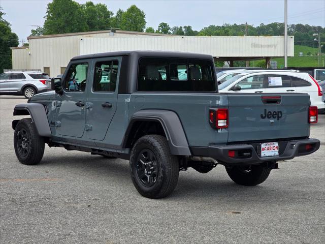 new 2025 Jeep Gladiator car, priced at $40,625