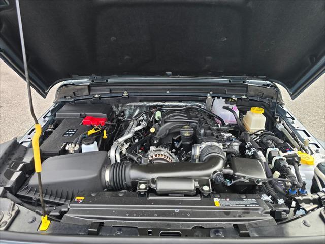 new 2025 Jeep Gladiator car, priced at $40,625
