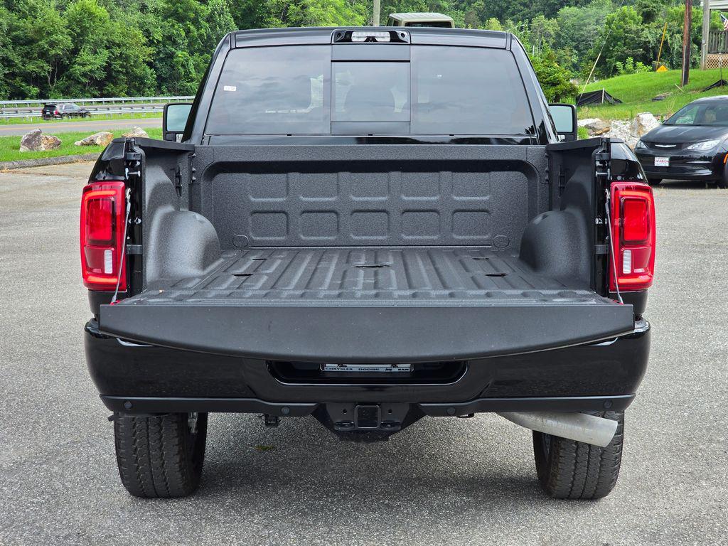 new 2025 Ram 3500 car, priced at $93,451