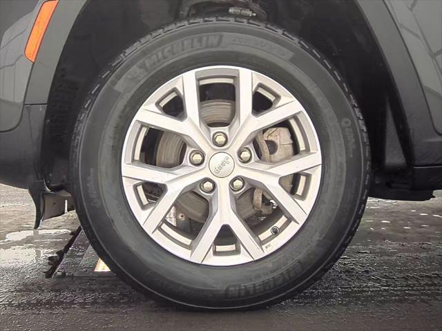 used 2022 Jeep Grand Cherokee car, priced at $31,472