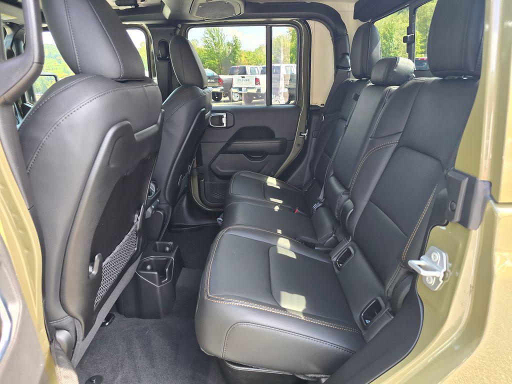 new 2025 Jeep Gladiator car, priced at $45,139