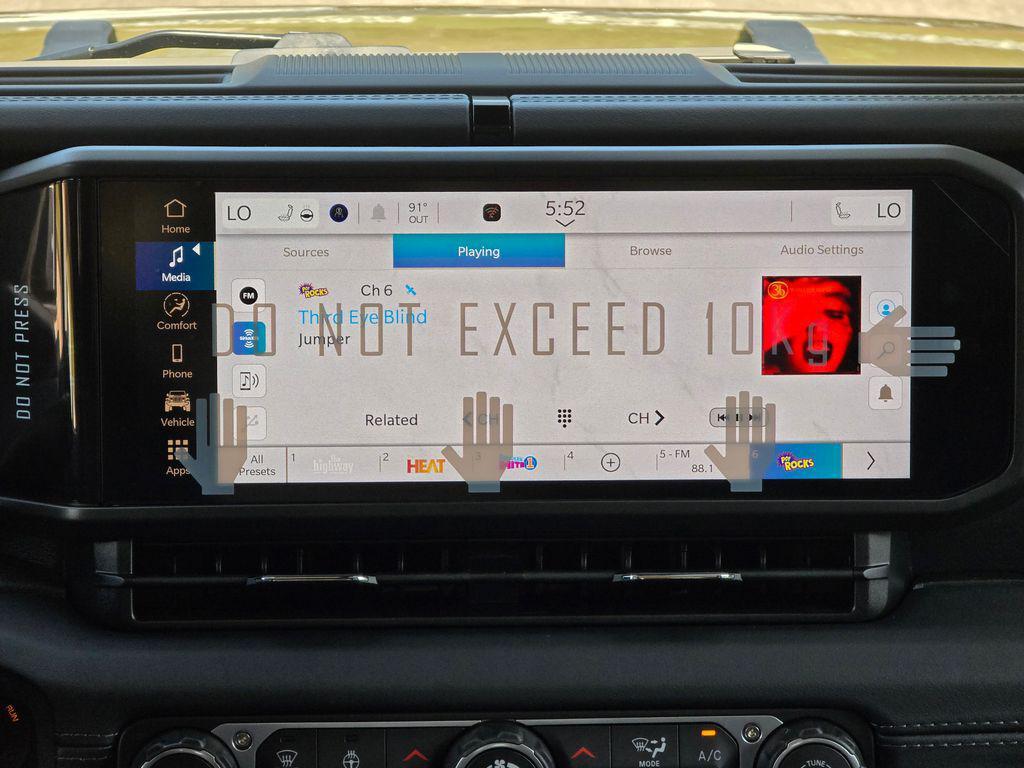 new 2025 Jeep Gladiator car, priced at $45,139
