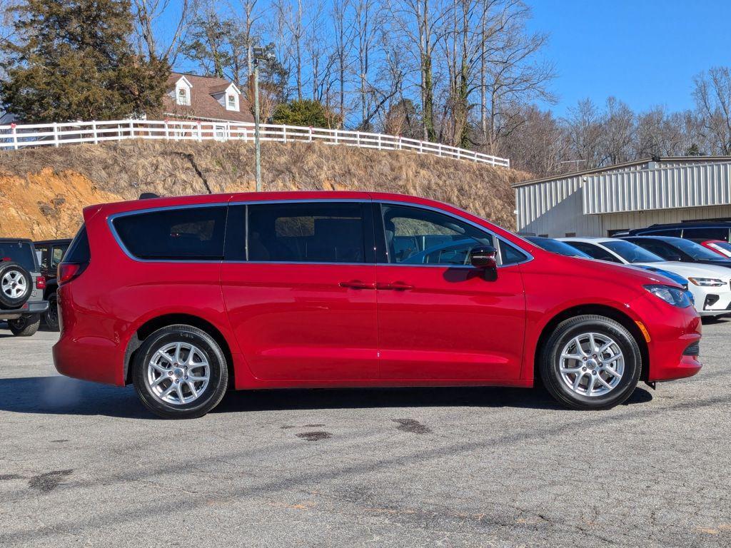 new 2025 Chrysler Voyager car, priced at $32,994