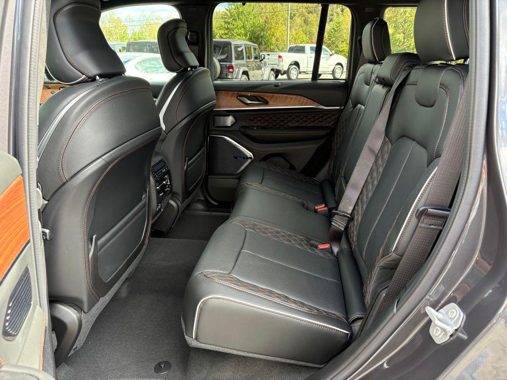 new 2025 Jeep Grand Cherokee car, priced at $63,961
