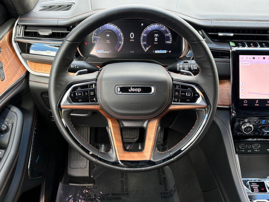 new 2025 Jeep Grand Cherokee car, priced at $63,961