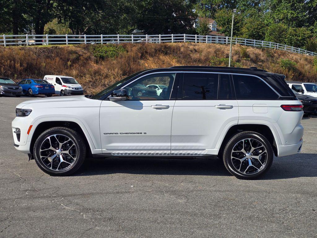 new 2025 Jeep Grand Cherokee car, priced at $59,981