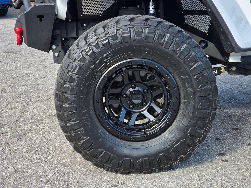 used 2021 Jeep Gladiator car, priced at $42,559