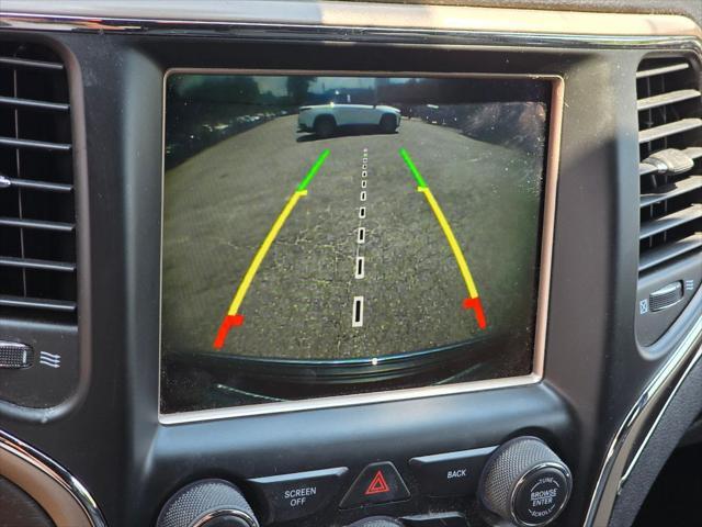 used 2015 Jeep Grand Cherokee car, priced at $15,076