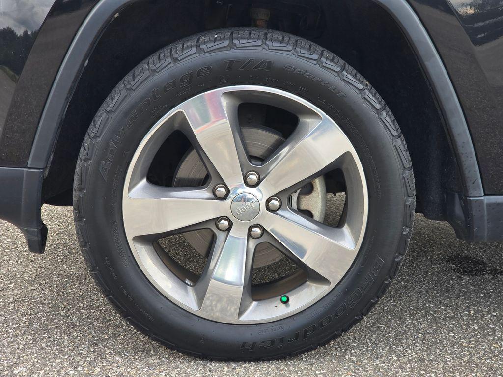 used 2015 Jeep Grand Cherokee car, priced at $14,932