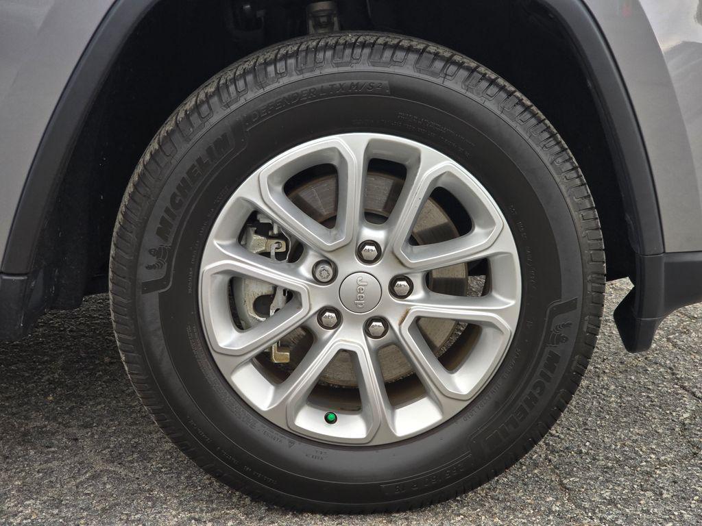 used 2021 Jeep Grand Cherokee car, priced at $23,300