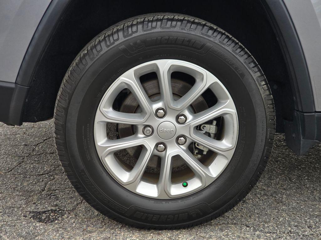 used 2021 Jeep Grand Cherokee car, priced at $23,300