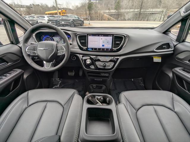 new 2025 Chrysler Voyager car, priced at $39,356