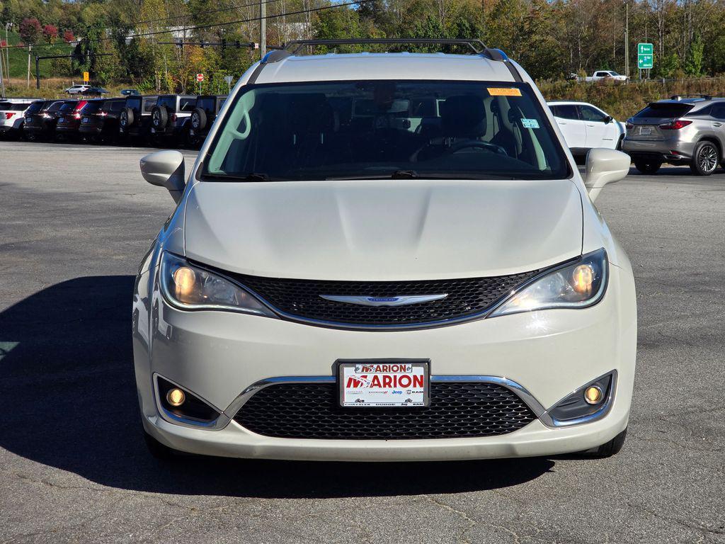 used 2020 Chrysler Pacifica car, priced at $15,500