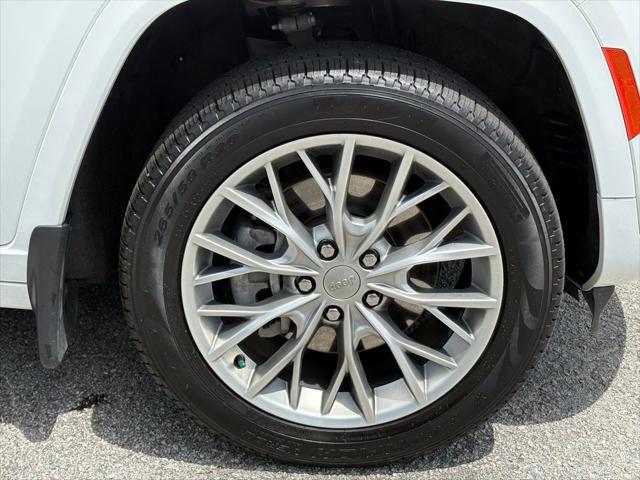 used 2023 Jeep Grand Cherokee L car, priced at $47,500