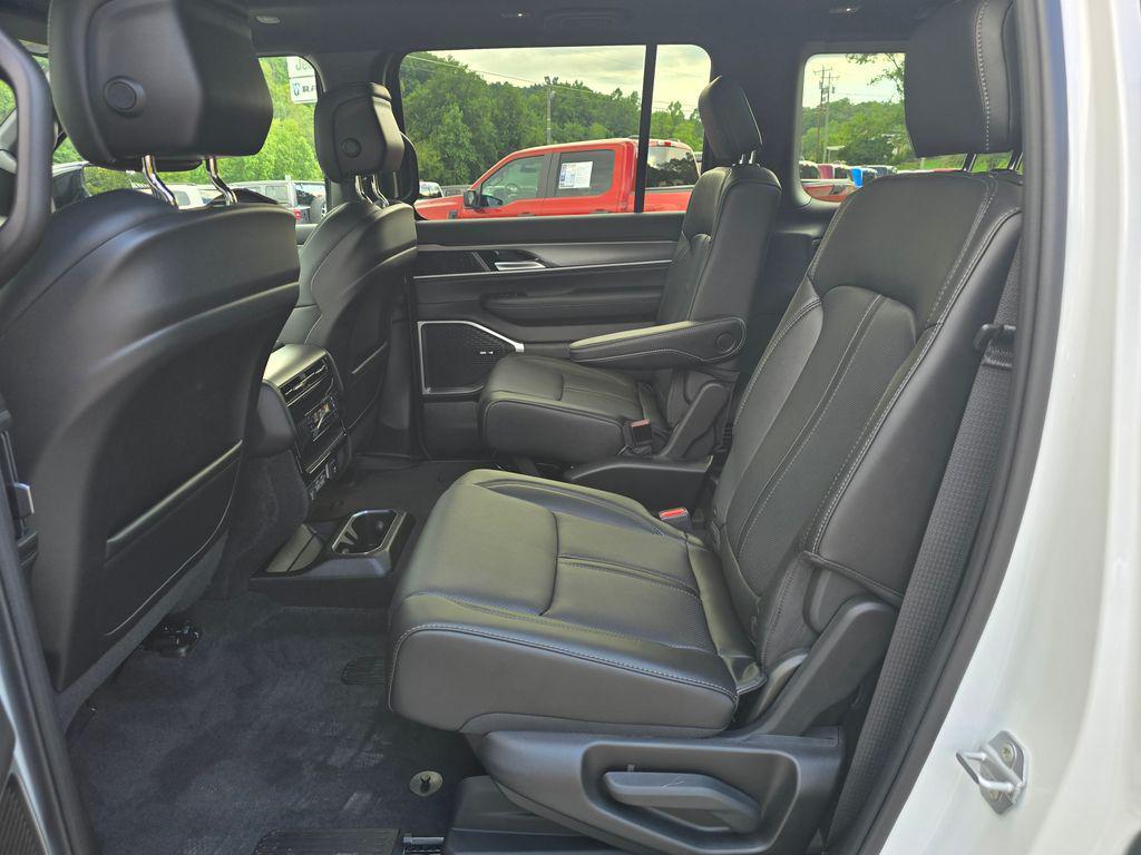 new 2025 Jeep Wagoneer car, priced at $67,672