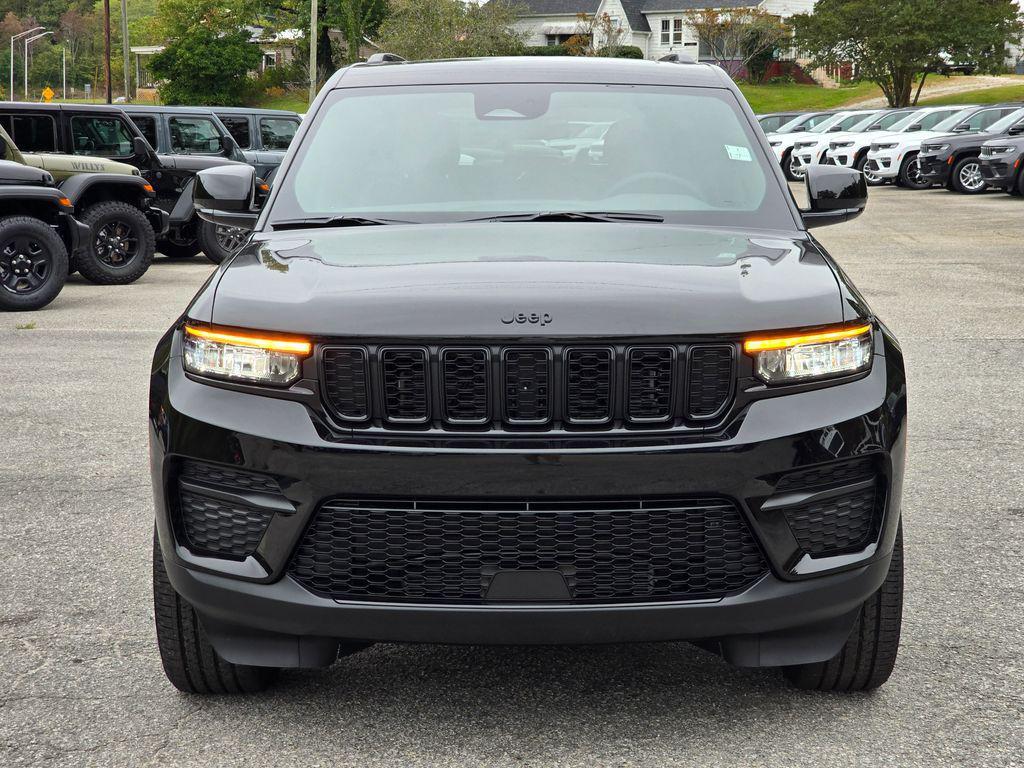 new 2025 Jeep Grand Cherokee car, priced at $43,464