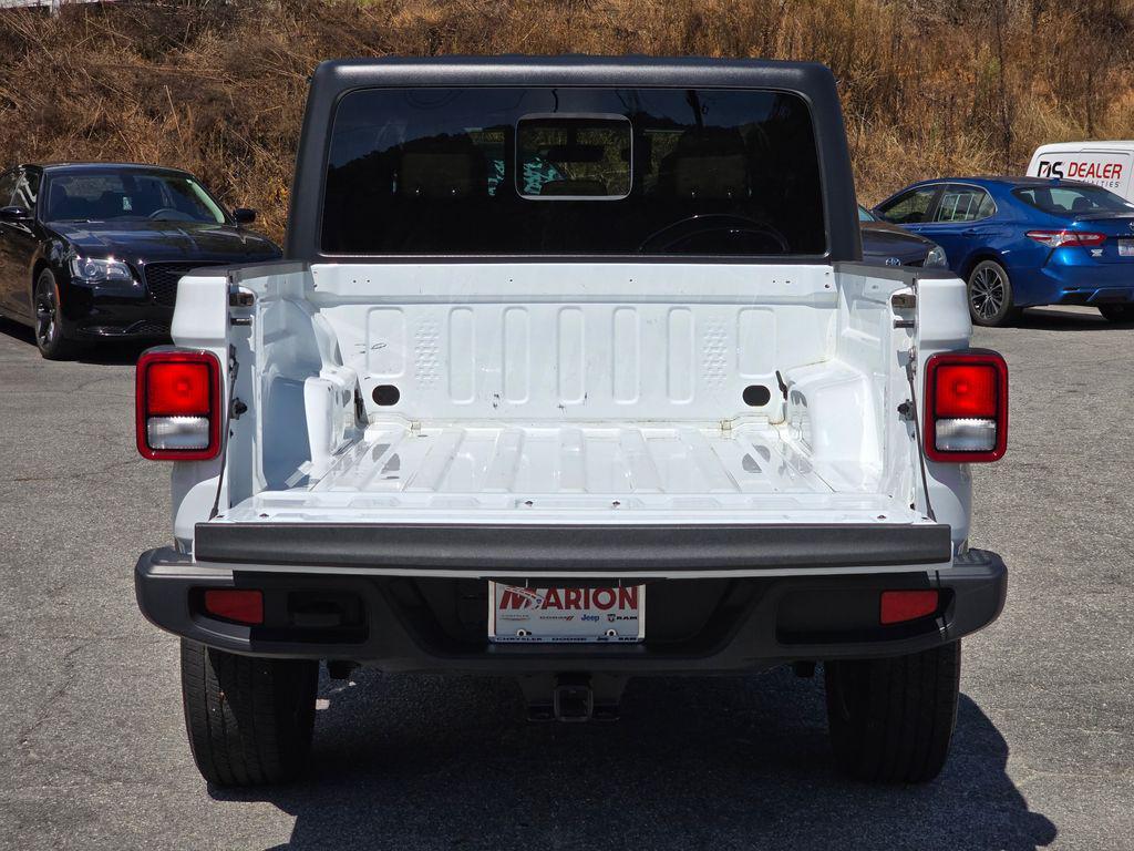 used 2023 Jeep Gladiator car, priced at $31,200