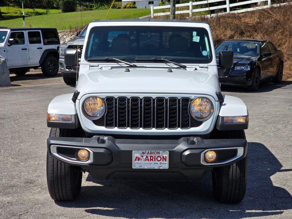 used 2023 Jeep Gladiator car, priced at $31,200