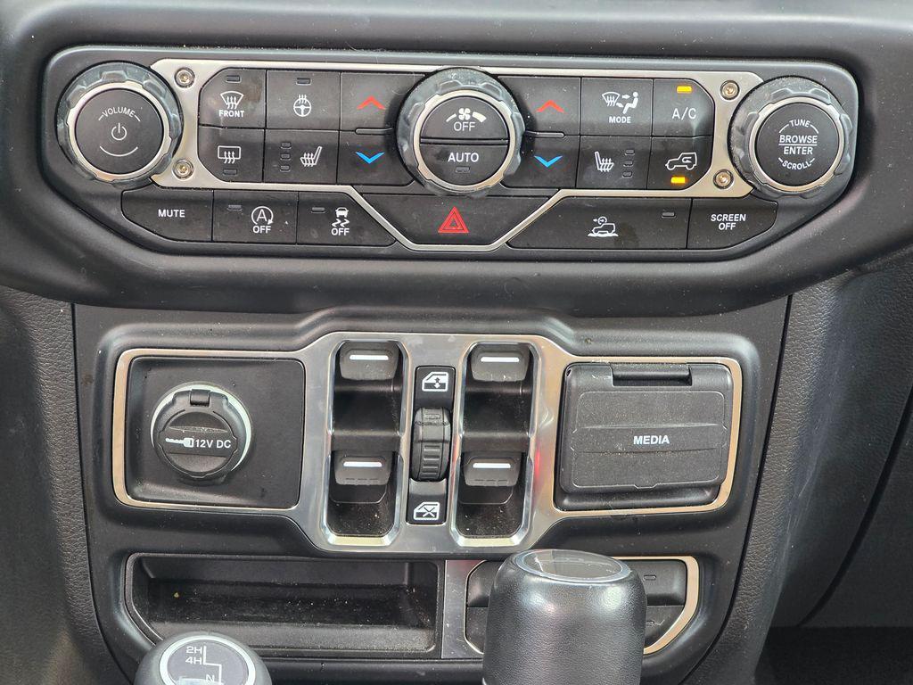 used 2023 Jeep Gladiator car, priced at $33,000