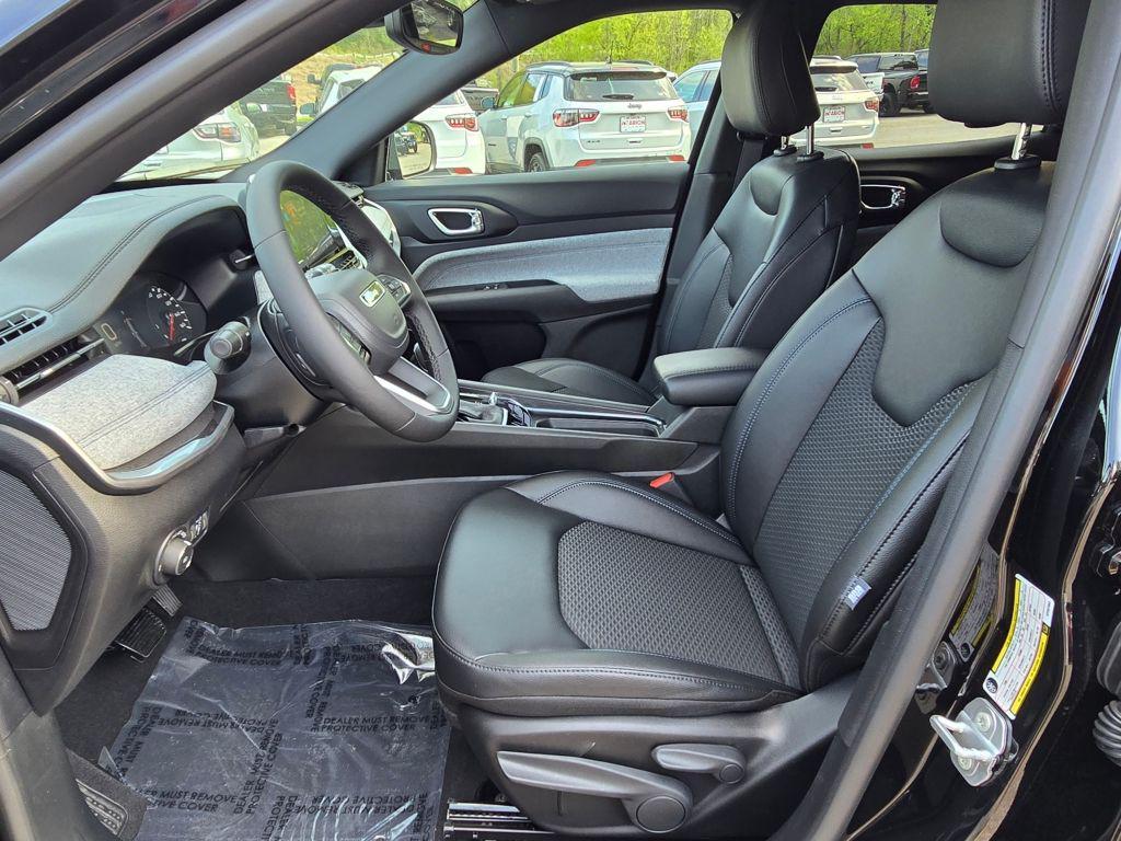 new 2025 Jeep Compass car, priced at $26,492